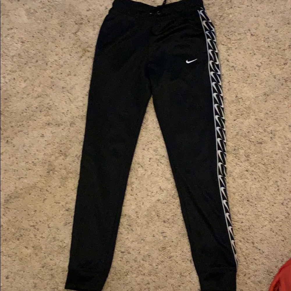 Women’s Nike Signature Tape Logo Joggers SZ XS